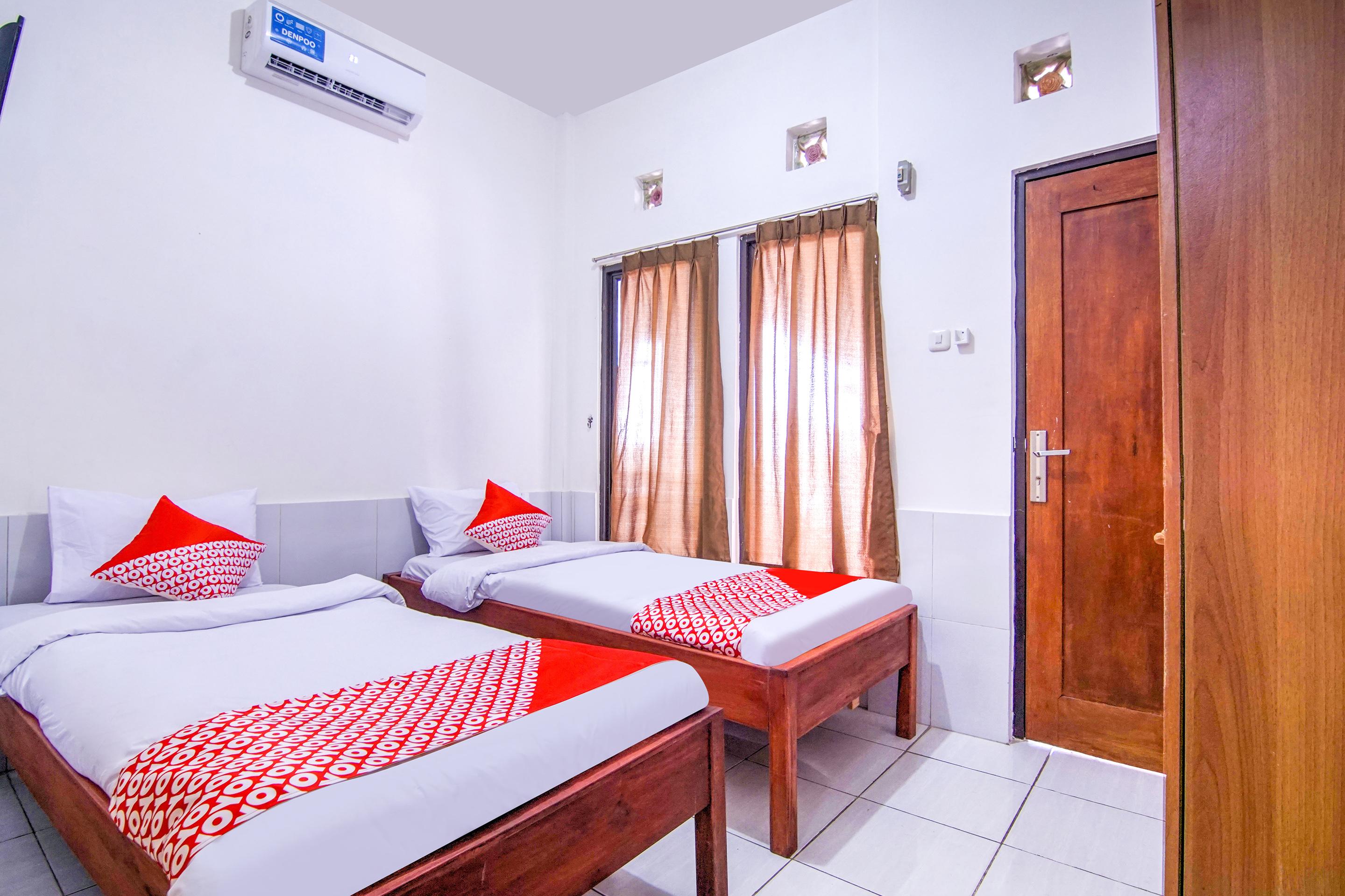Oyo 3317 Maju Jaya Homestay Syariah Bogor Exterior foto