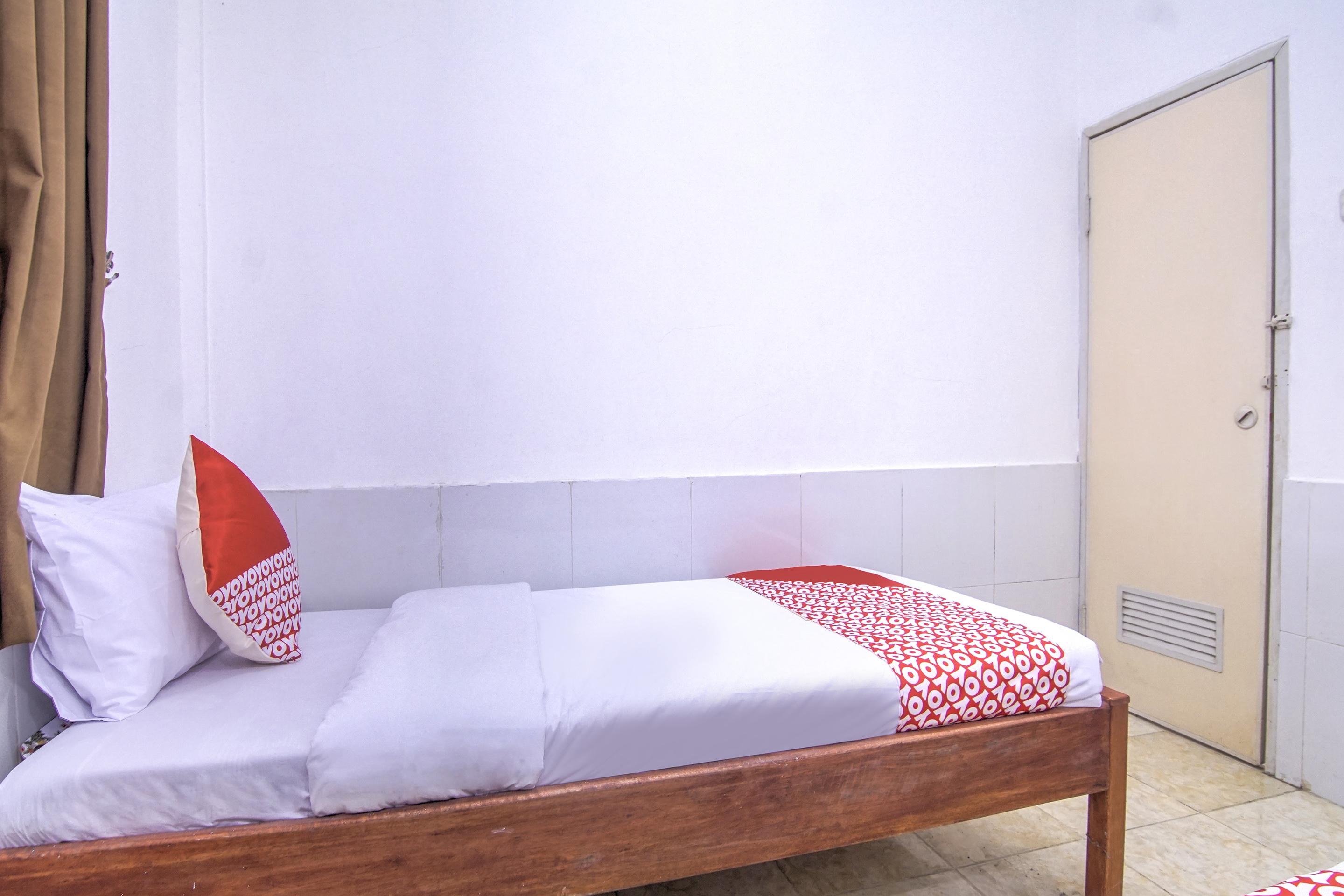 Oyo 3317 Maju Jaya Homestay Syariah Bogor Exterior foto
