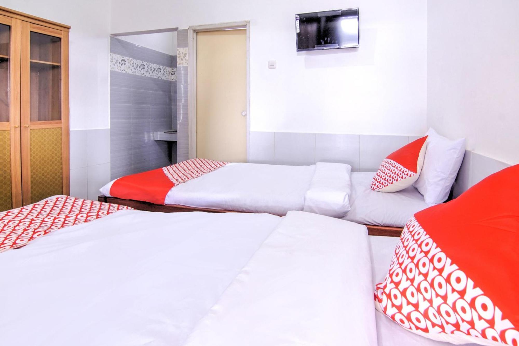 Oyo 3317 Maju Jaya Homestay Syariah Bogor Exterior foto